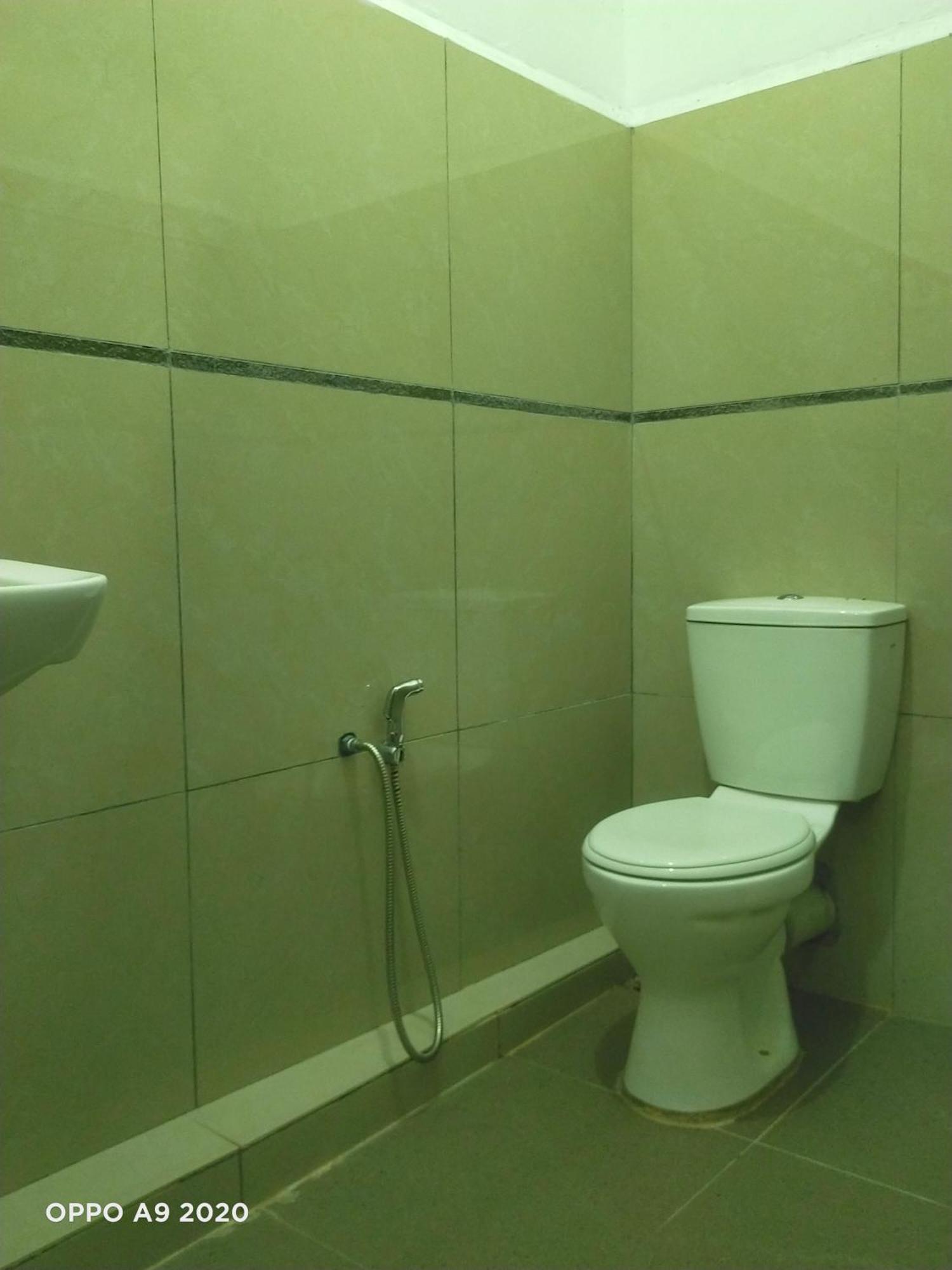 Sukau Tomanggong View Bed & Breakfast Екстериор снимка
