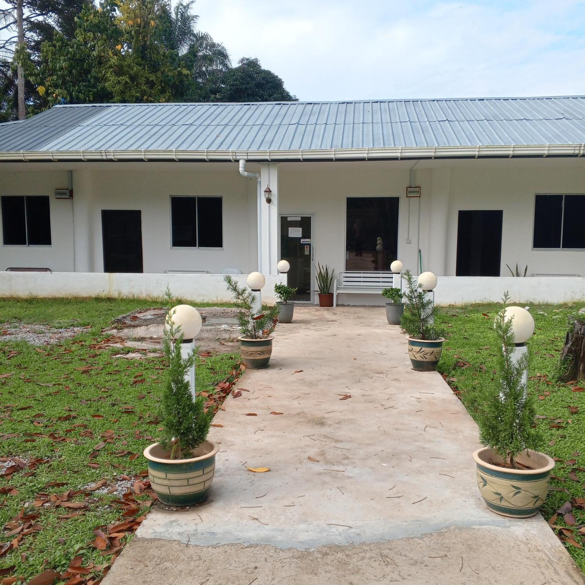 Sukau Tomanggong View Bed & Breakfast Екстериор снимка