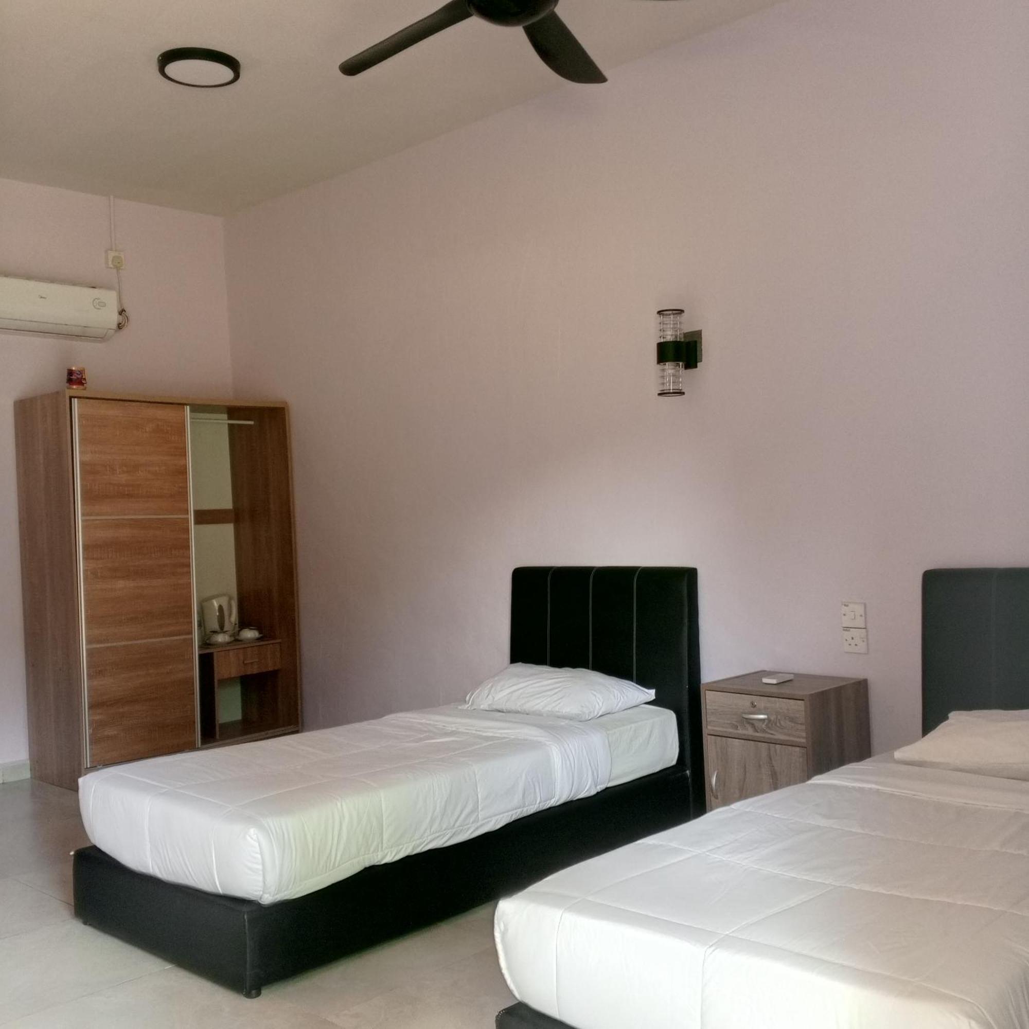 Sukau Tomanggong View Bed & Breakfast Стая снимка